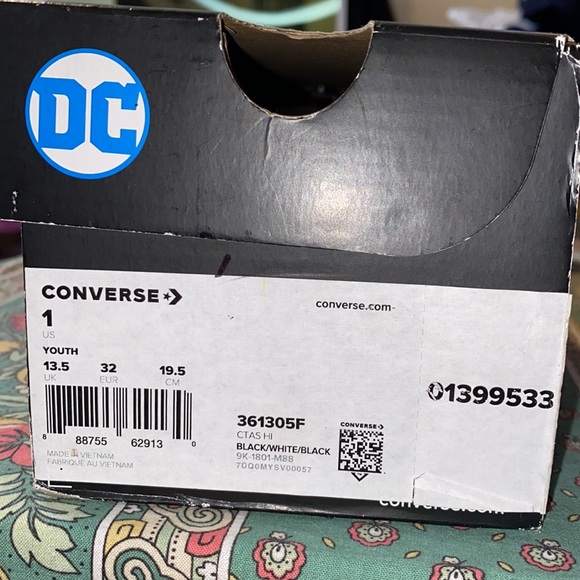 Batman Converse shoes - Picture 5 of 6